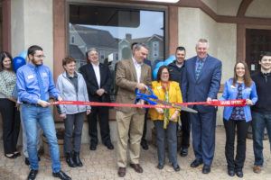 Service Credit Union cuts ribbon at Laconia, NH branch