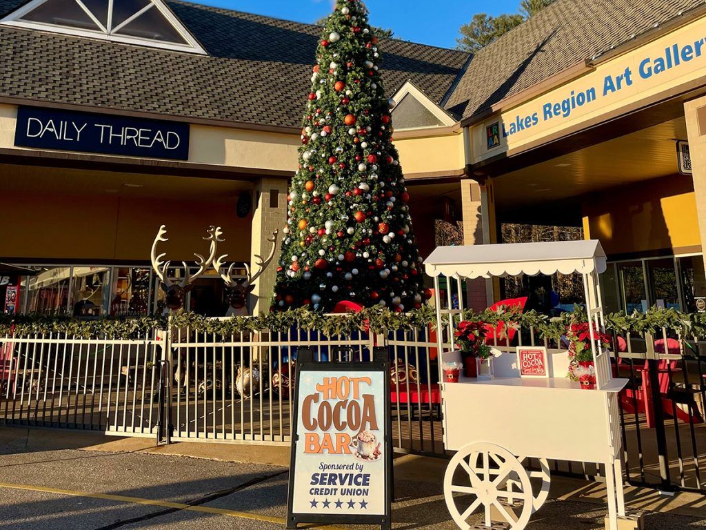 Service CU was the Hot Cocoa sponsor for the Tanger Outlets' Holiday Tree Lighting.