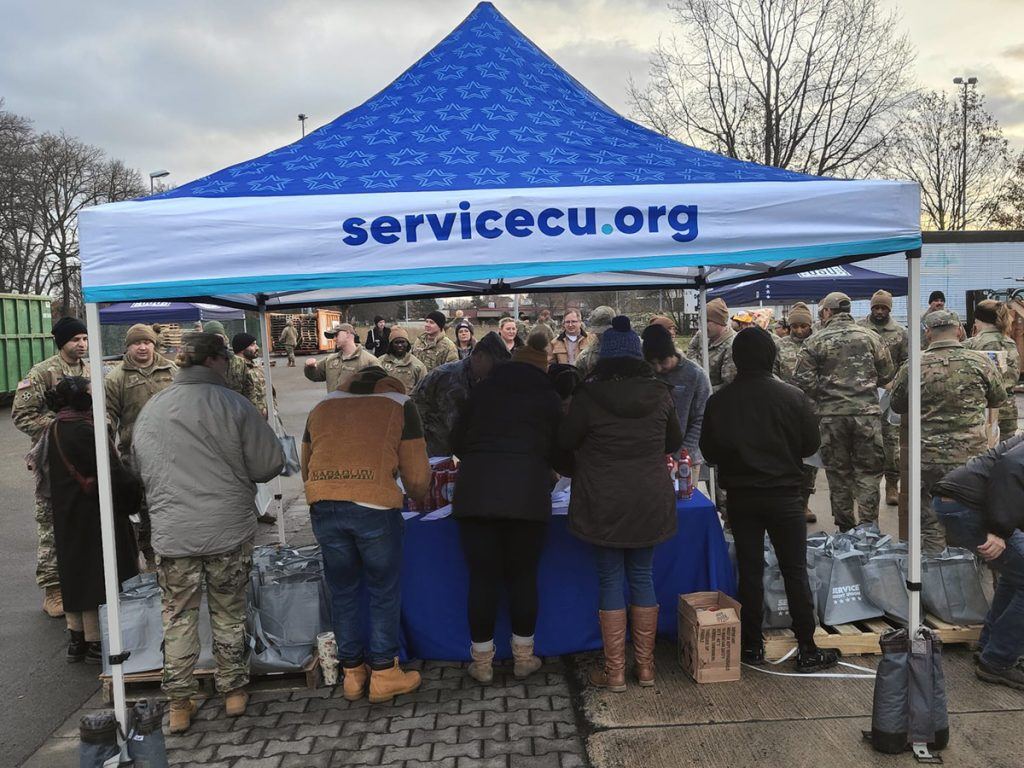 Service CU and the USO teamed up to make the holidays a little brighter for 200 military families.