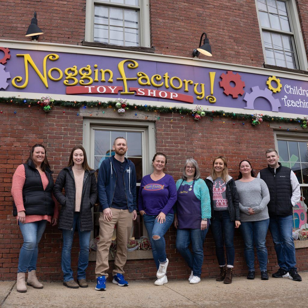 Service CU volunteers at the Noggin Factory in Dover, NH.