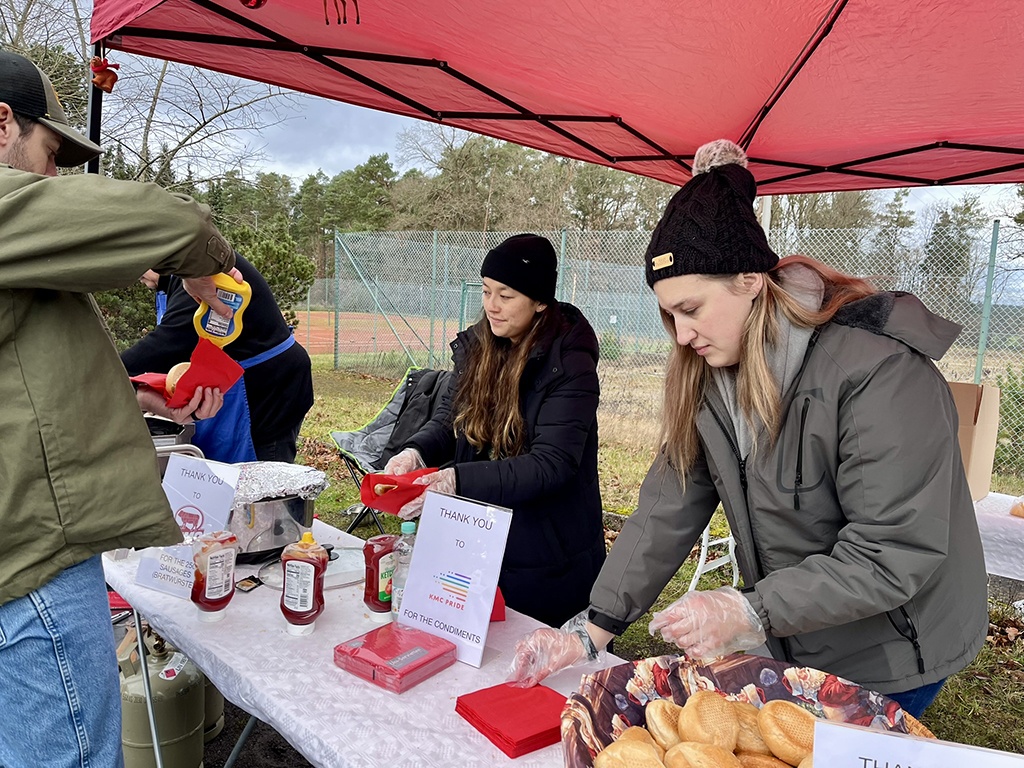 Service CU volunteers helped hand out food to service members and their families at the annual Trees for Heroes event.